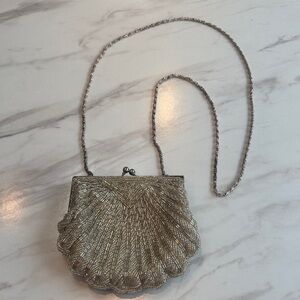 Vintage La Regale Elegant Silver beaded clamshell evening Bag